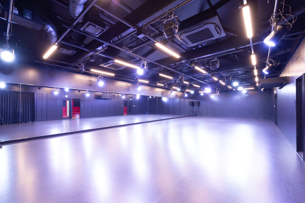 ダンススタジオ